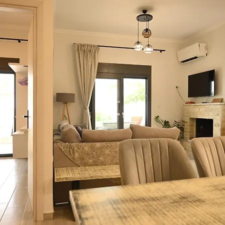 Villa Liocharis Akro 1 *