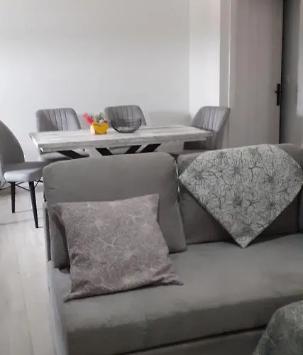 Liocharis Akro 1 * לואורדטה